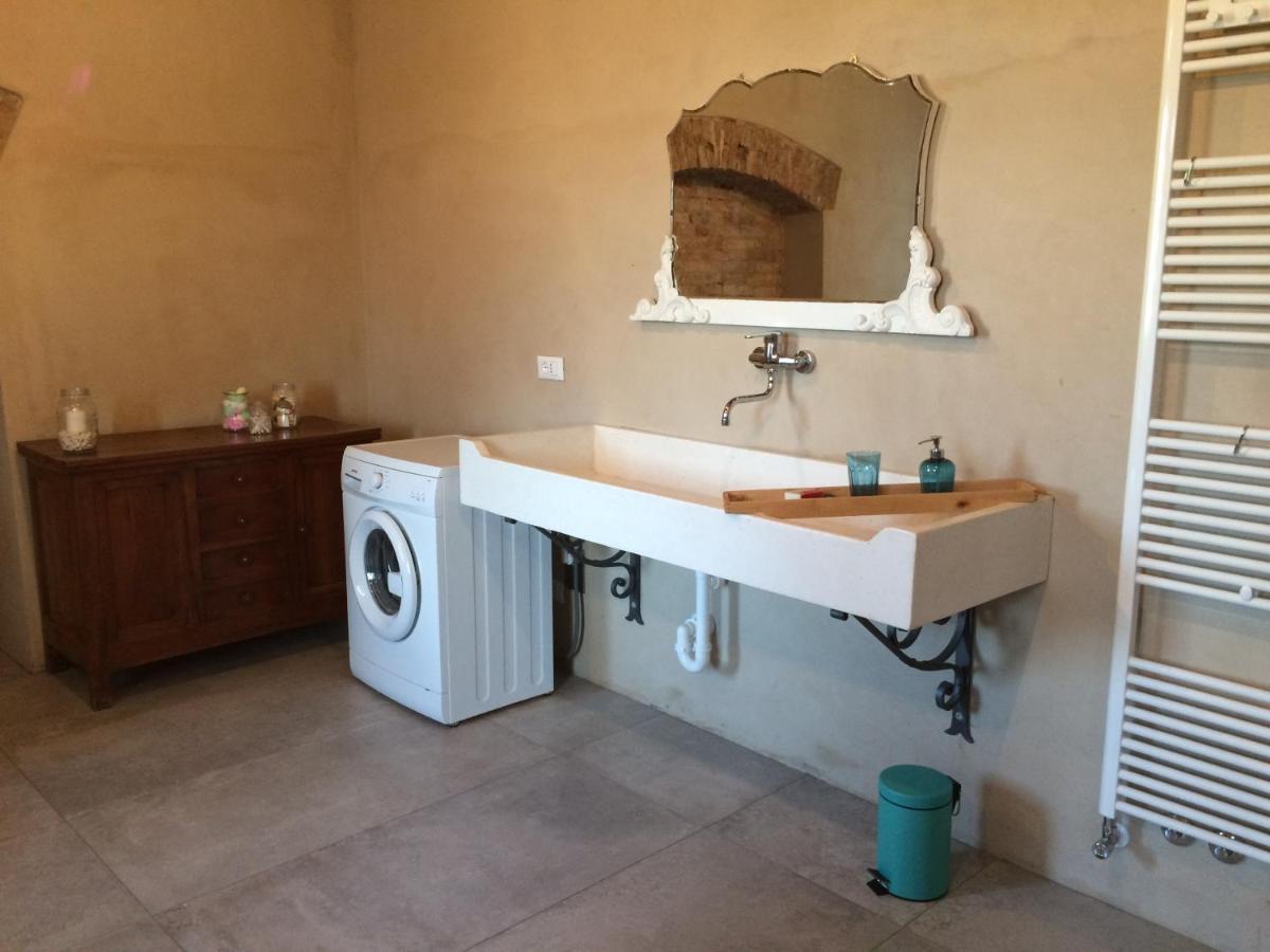 B&B Antica Cascina Boretto Eksteriør billede