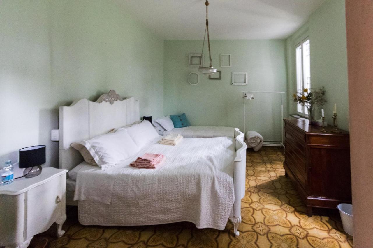 B&B Antica Cascina Boretto Eksteriør billede